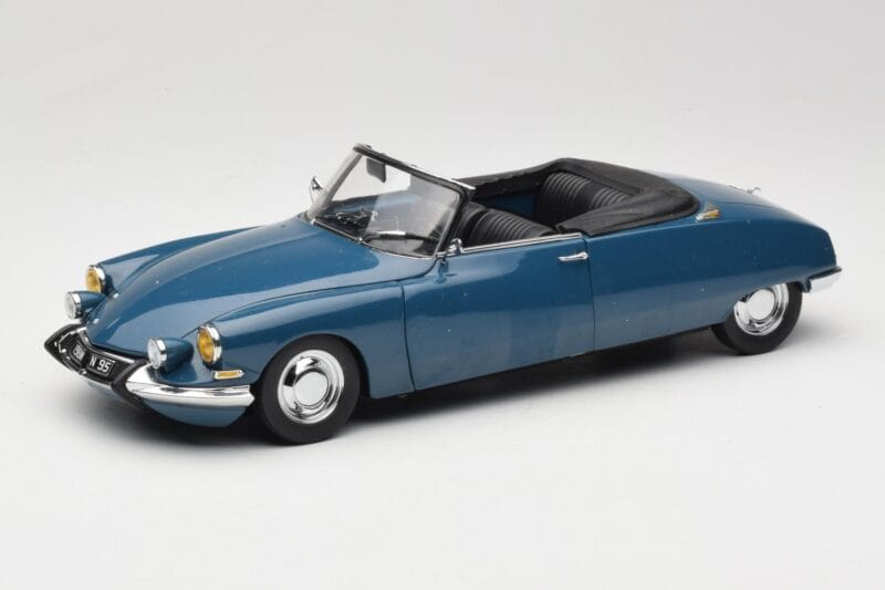 Citroen DS 19 Kabriolet Czerwony Sun Star 1:18 4742 Metal