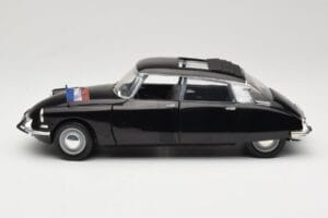 Citroen DS Presidentielle Szary Solido 1:18 8035 Metal — zdjęcie 4 z 8