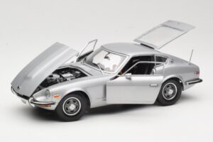 Datsun 240Z S30 Srebrny Sun Star 1:18 3503 Metal — zdjęcie 2 z 8