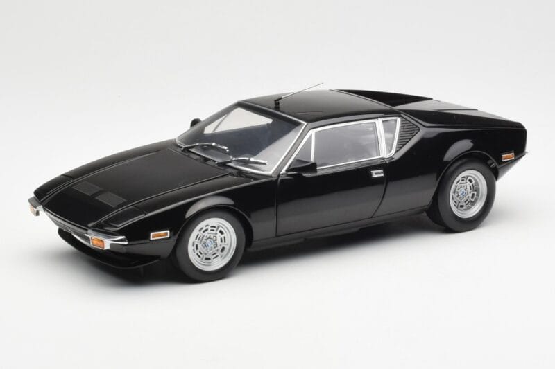 De Tomaso Pantera Czarny Kyosho 1:18 08851BK Metal