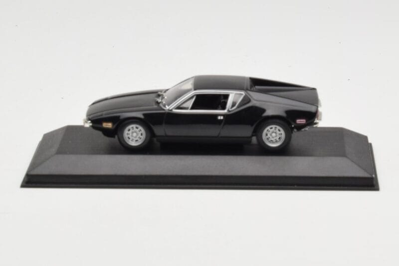 De Tomaso Pantera Czarny Minichamps 1:43 400127501 Metal