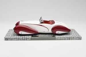 Delahaye Type 135 M Kabriolet Biały Czerwony Minichamps 1:18 107116161 Żywica — zdjęcie 3 z 6