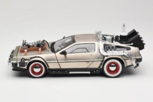 DeLorean DMC-12 Back to the Future Part III Sun Star 1:18 2712 Metal — zdjęcie 4 z 8