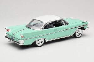 DeSoto Adventurer Zielony American Mint 1:18 92738 Metal — zdjęcie 3 z 8