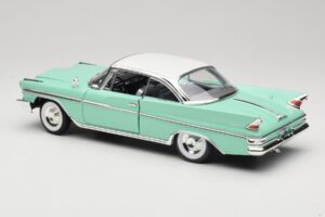 DeSoto Adventurer Zielony American Mint 1:18 92738 Metal — zdjęcie 7 z 8