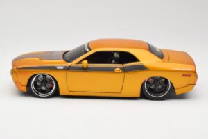 Dodge Challenger Concept Złoty Maisto 1:18 31320 Metal — zdjęcie 4 z 8