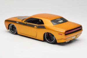 Dodge Challenger Concept Złoty Maisto 1:18 31320 Metal — zdjęcie 7 z 8