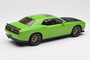 Dodge Challenger SRT Hellcat Zielony GT Spirit 1:18 GT168 Żywica — zdjęcie 2 z 6