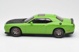 Dodge Challenger SRT Hellcat Zielony GT Spirit 1:18 GT168 Żywica — zdjęcie 3 z 6