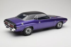 Dodge Challenger R/T Plum Crazy Otto 1:12 G083 Żywica — zdjęcie 2 z 6