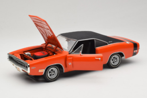 Dodge Charger R/T Pomarańczowy i Czarny American Muscle 1:18 39314 Metal — zdjęcie 2 z 8
