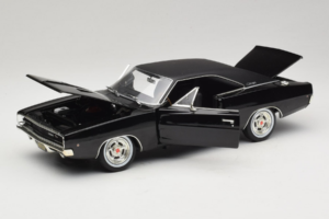 Dodge Charger R/T Steve McQueen Bullitt Movie Greenlight 1:18 12839 Metal — zdjęcie 2 z 8