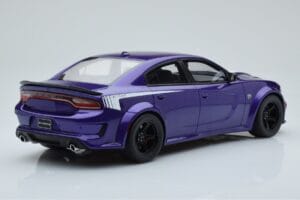 Dodge Charger Super Bee Fioletowy GT Spirit 1:18 GT895 Żywica — zdjęcie 2 z 6