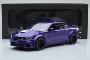 Dodge Charger Super Bee Fioletowy GT Spirit 1:18 GT895 Żywica — zdjęcie 6 z 6