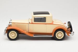Dodge Eight DG Coupe Beżowy BoS Models 1:18 BOS289 Żywica — zdjęcie 3 z 6