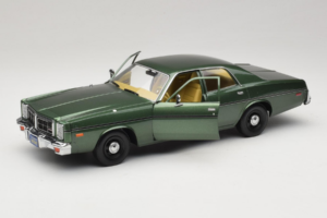Dodge Monaco Zielony Hunter GreenLight 1:18 19045 Metal — zdjęcie 2 z 8