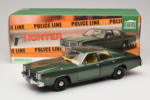 Dodge Monaco Zielony Hunter GreenLight 1:18 19045 Metal — zdjęcie 8 z 8