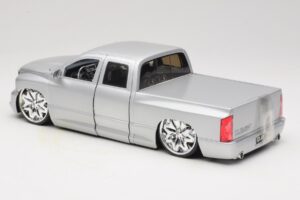 Dodge Ram Tuned Srebrny Jada 1:18 63162-SM Metal — zdjęcie 7 z 8