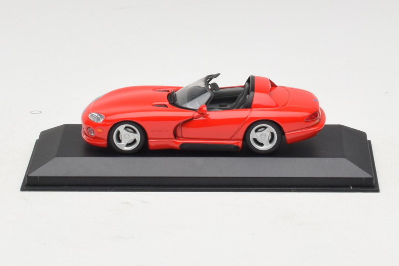 Dodge Viper RT/10 Kabriolet Czerwony Minichamps 1:43 430144032 Metal