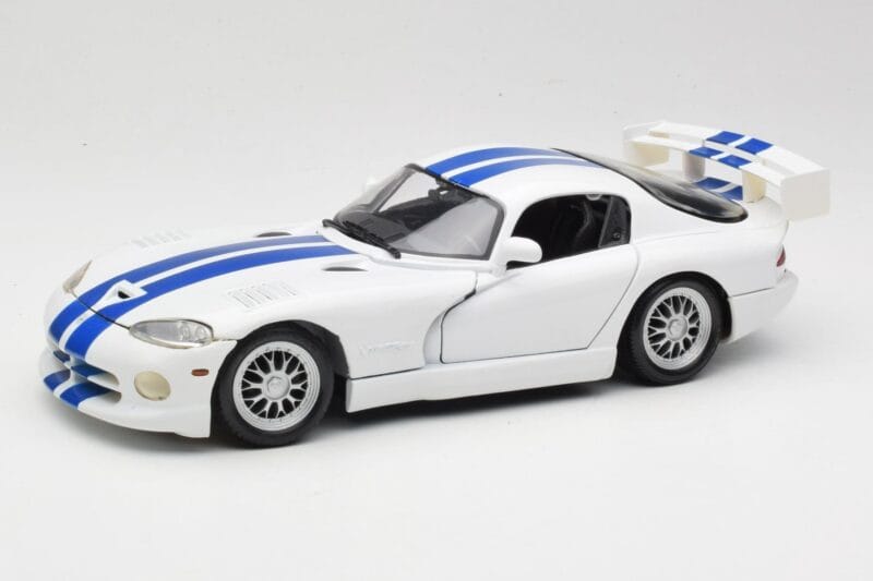 Dodge Viper GTS-R GT2 Biały 1997 Maisto 1:18 50316 Metal