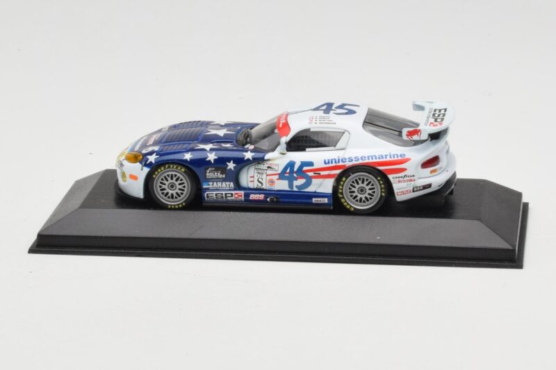 Dodge Viper GTS-R #45 Hezemans / Bunting / Zonca / Gregg Rolex 24 at Daytona 2002 Minichamps 1:43 400021445 Metal