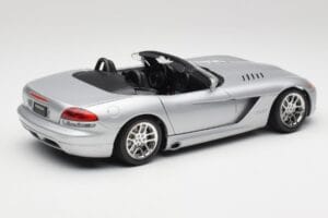 Dodge Viper SRT-10 Bright Srebrny Bburago 1:18 34908 Metal — zdjęcie 3 z 8
