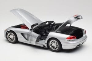 Dodge Viper SRT-10 Bright Srebrny Bburago 1:18 34908 Metal — zdjęcie 5 z 8