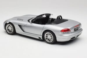 Dodge Viper SRT-10 Bright Srebrny Bburago 1:18 34908 Metal — zdjęcie 7 z 8