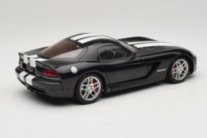 Dodge Viper SRT-10 Coupe Czarny AUTOart 1:18 71712 Metal — zdjęcie 3 z 8