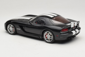 Dodge Viper SRT-10 Coupe Czarny AUTOart 1:18 71712 Metal — zdjęcie 7 z 8