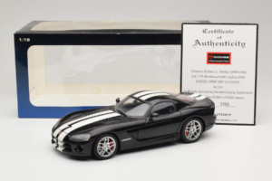 Dodge Viper SRT-10 Coupe Czarny AUTOart 1:18 71712 Metal — zdjęcie 8 z 8