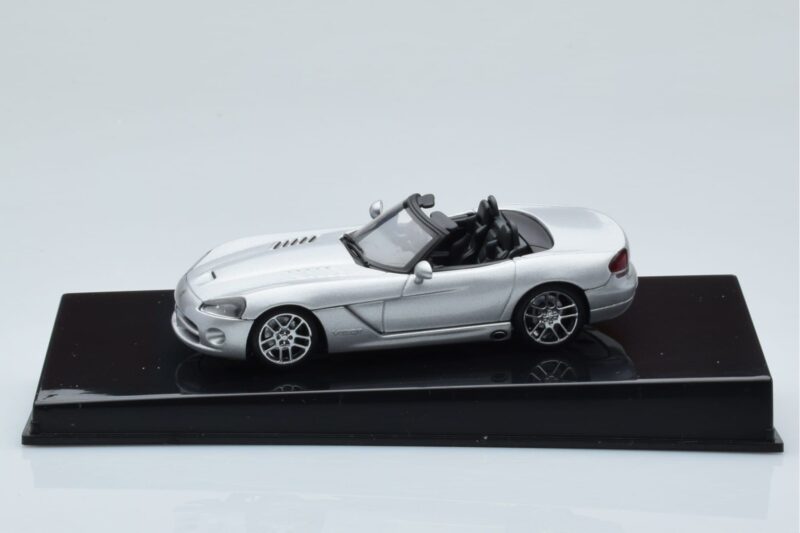 Dodge Viper SRT-10 Srebrny AUTOart 1:43 51703 Metal