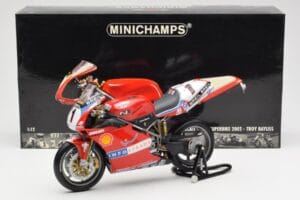 Ducati 998R WSB #1 T. Bayliss Ducati Infostrada 2002 Minichamps 1:12 122021201 Metal — zdjęcie 6 z 6