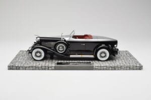 Duesenberg Model J Torpedo Disappearing Top Convertible Coupe Srebrny Czarny Minichamps 1:18 107150431 Żywica — zdjęcie 3 z 6