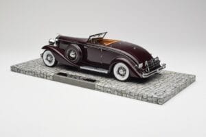 Duesenberg SJN Convertible Coupe Bordowy Minichamps 1:18 107150331 Metal — zdjęcie 4 z 6