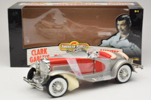 Duesenberg SJ Clark Gable's Car Srebrny Czerwony ERTL 1:18 7962 Metal — zdjęcie 6 z 6