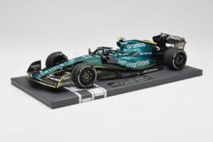 Aston Martin AMR22 Aramco #5 S. Vettel Abu Dhabi GP 2022 Last Race Collector's Edition Minichamps 1:18 117222205 Żywica — zdjęcie 2 z 7