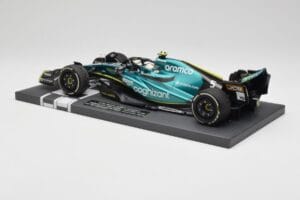 Aston Martin AMR22 Aramco #5 S. Vettel Abu Dhabi GP 2022 Last Race Collector's Edition Minichamps 1:18 117222205 Żywica — zdjęcie 5 z 7