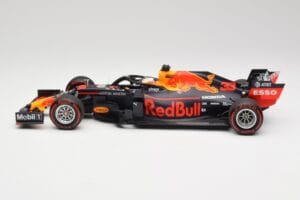 Aston Martin Red Bull Racing RB15 #33 M. Verstappen F1 2019 Minichamps 1:18 110190033 Metal — zdjęcie 3 z 7