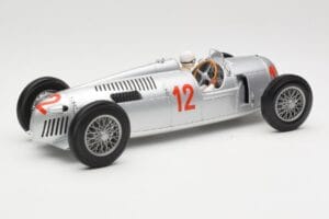 Auto Union Type C #12 H. Stuck Hungarian GP Budapest 1936 Minichamps 1:18 155361012 Metal — zdjęcie 2 z 6