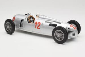 Auto Union Type C #12 H. Stuck Hungarian GP Budapest 1936 Minichamps 1:18 155361012 Metal — zdjęcie 5 z 6