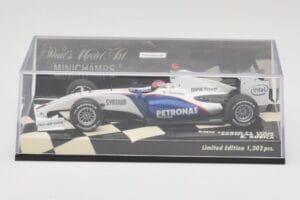 BMW Sauber F1.09 #4 R. Kubica Showcar 2009 Minichamps 1:43 400090075 Metal — zdjęcie 5 z 5