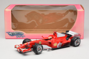 Ferrari 248 F1 #5 M. Schumacher German GP Hockenheimring 2006 Hot Wheels 1:18 J2887 Metal — zdjęcie 6 z 6