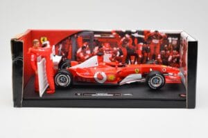 Ferrari F2003-GA F1 Constructors World Champions 2003 Hot Wheels 1:18 G3764 Metal — zdjęcie 6 z 7
