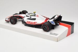 Haas VF-22 #47 M. Schumacher Bahrain GP 2022 Minichamps 1:18 147220147 Metal — zdjęcie 5 z 7