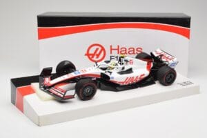 Haas VF-22 #47 M. Schumacher Bahrain GP 2022 Minichamps 1:18 147220147 Metal — zdjęcie 7 z 7