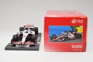 Haas VF-22 #47 M. Schumacher Brazilian GP 2022 Minichamps 1:18 117222147 Żywica — zdjęcie 6 z 7