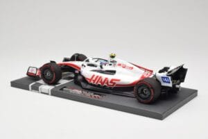 Haas VF-22 #47 M. Schumacher British GP 2022 Minichamps 1:18 117221047 Żywica — zdjęcie 5 z 7