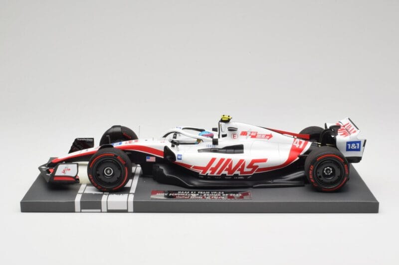 Haas VF-22 #47 M. Schumacher British GP 2022 Minichamps 1:18 117221047 Żywica
