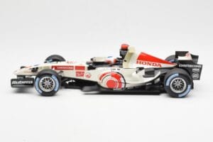 Honda Racing Team RA106 #11 R. Barrichello F1 2006 Minichamps 1:18 100060011 Metal — zdjęcie 3 z 6